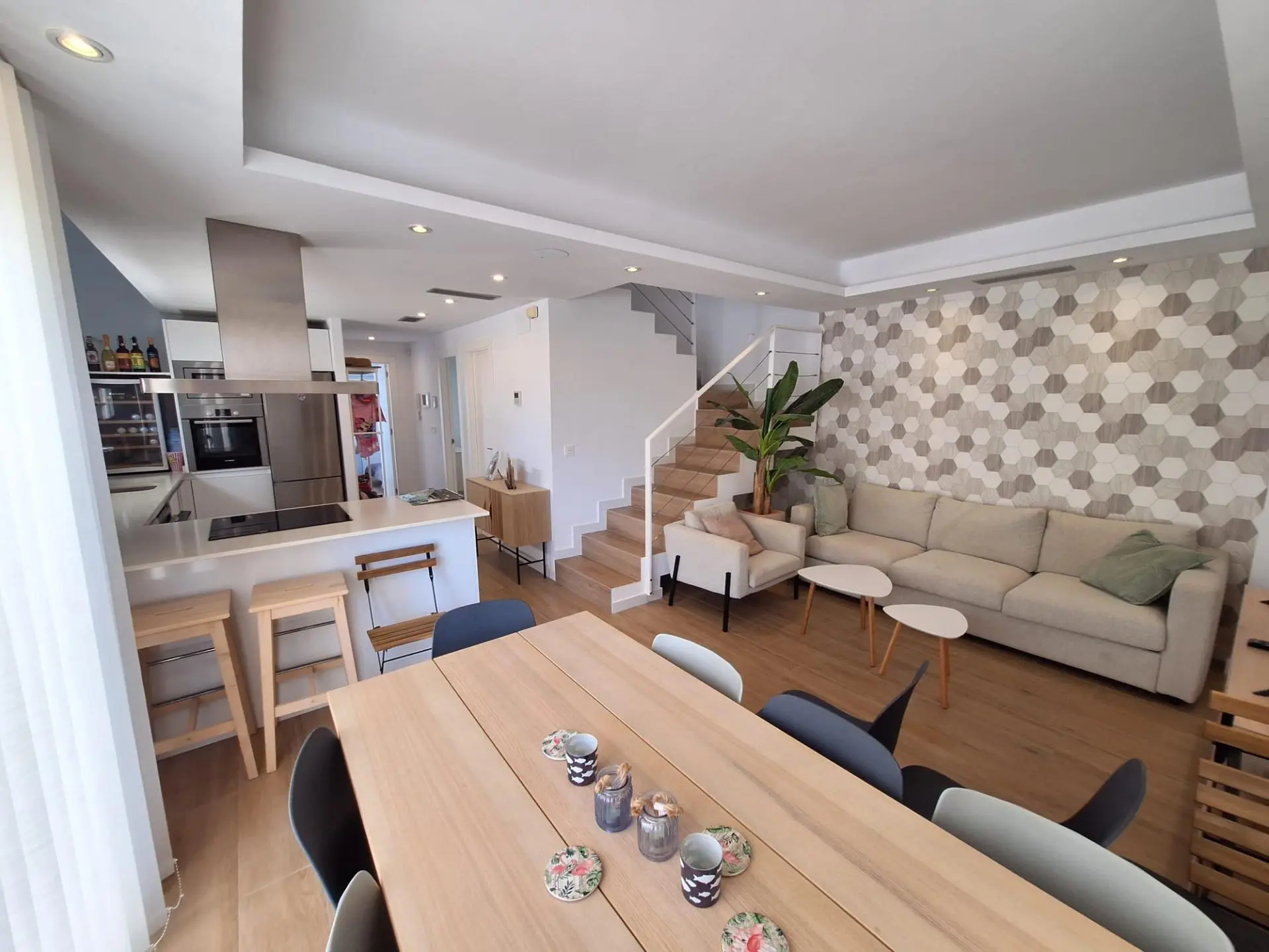 Villa Of 0 M² With Mediter Real Estate In Torrevieja, Spain