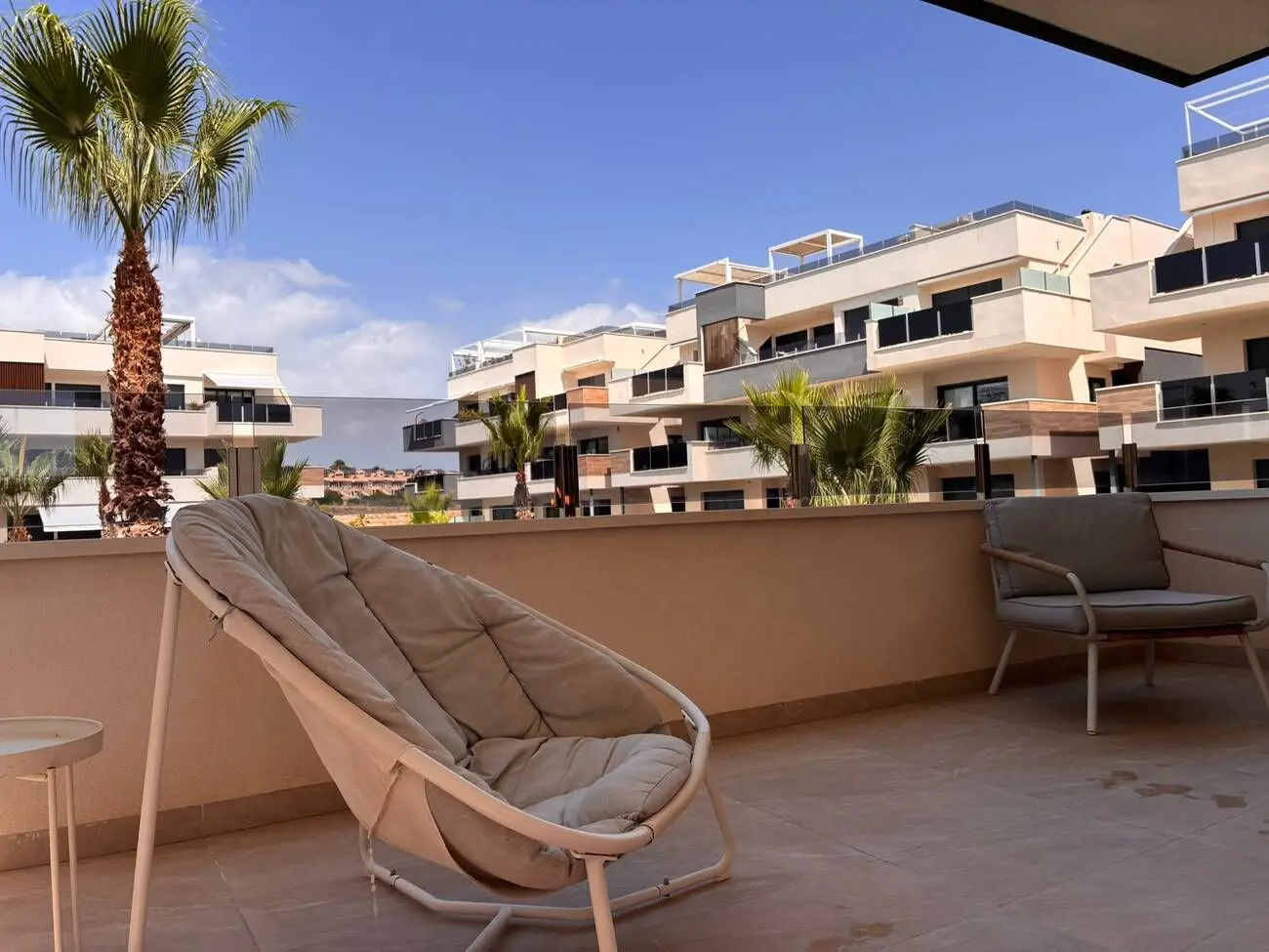 Apartment Of 100 M² With Balcony In Orihuela Costa