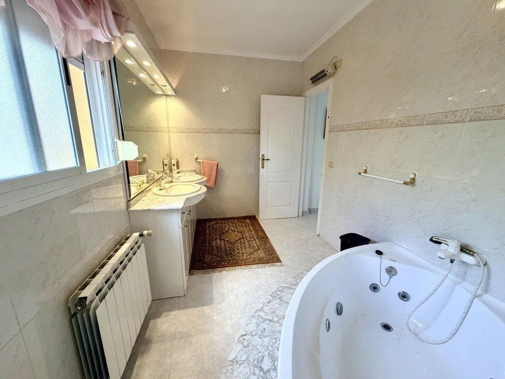 Villa Of 230 M² In Rojales, Spain