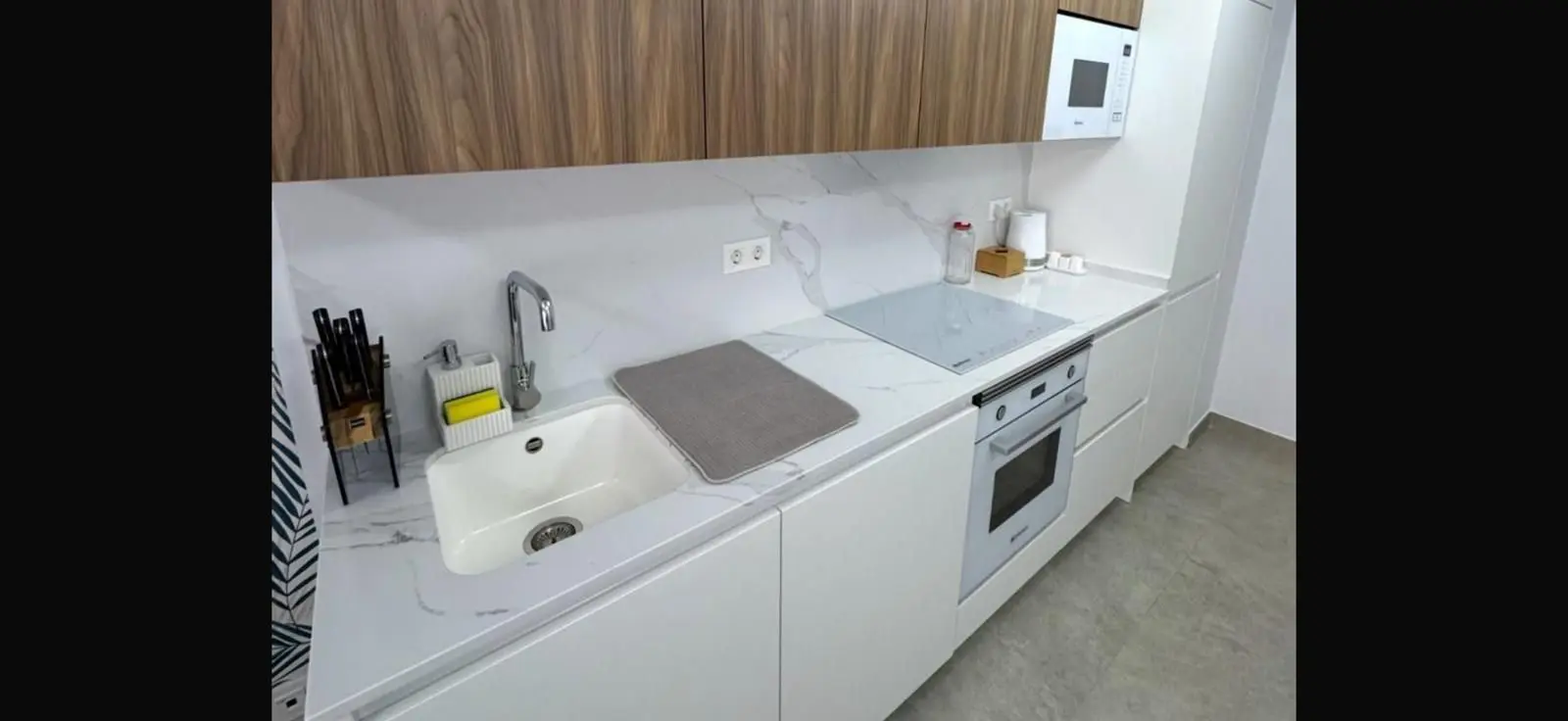 Apartment Of 75 M² In Torrevieja, Spain