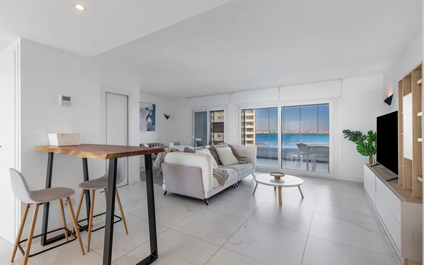 Apartment Of 122 M² In Torrevieja, Spain