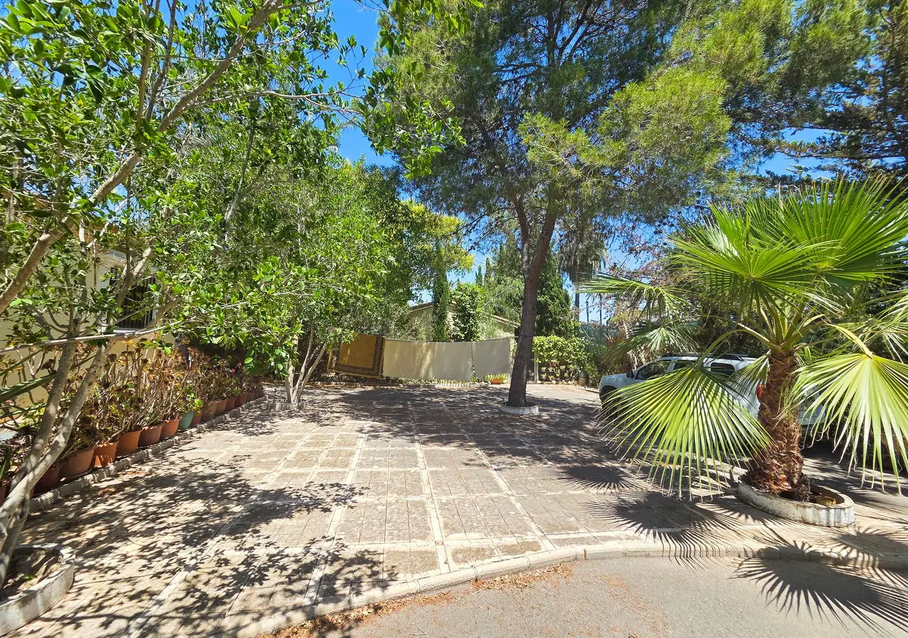 Villa Of 285 M² In Elche, Spain