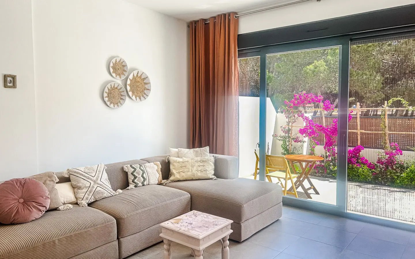Apartment Of 100 M² In Santiago De La Ribera, Spain