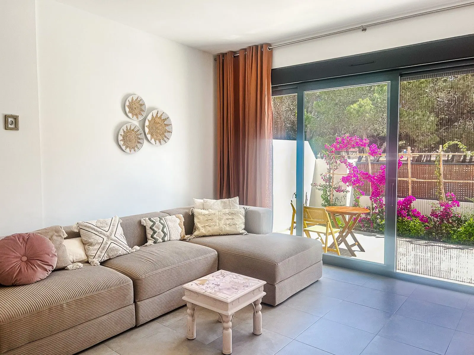 Apartment Of 100 M² In Santiago De La Ribera, Spain