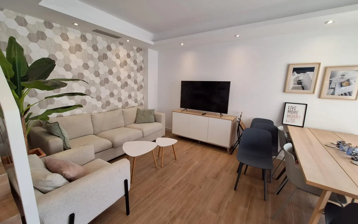 Villa Of 0 M² With Mediter Real Estate In Torrevieja, Spain