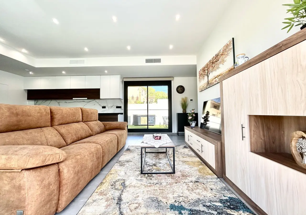 2-bedroom Villa In Villamartin, Spain (110 M²)