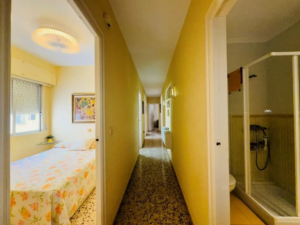 Apartment Of 98 M² In Torrevieja, Spain