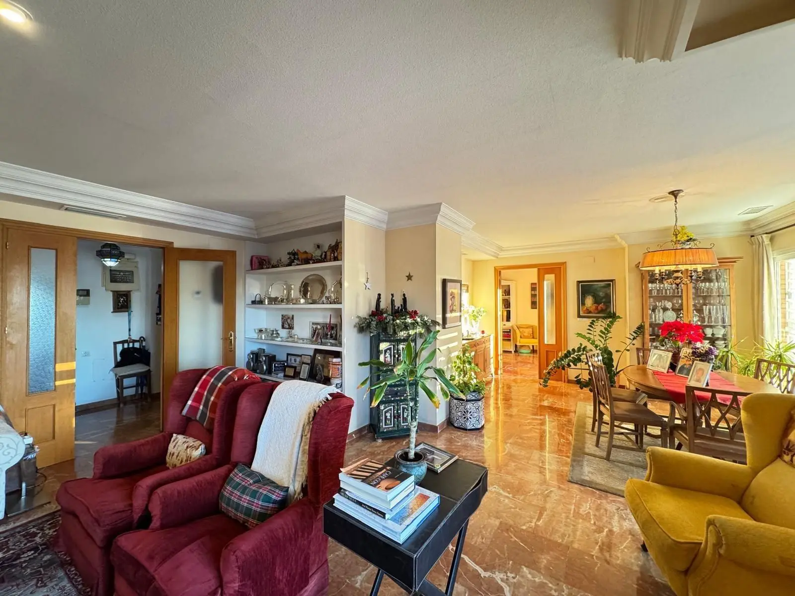 Apartment Of 256 M² In Torrevieja, Spain