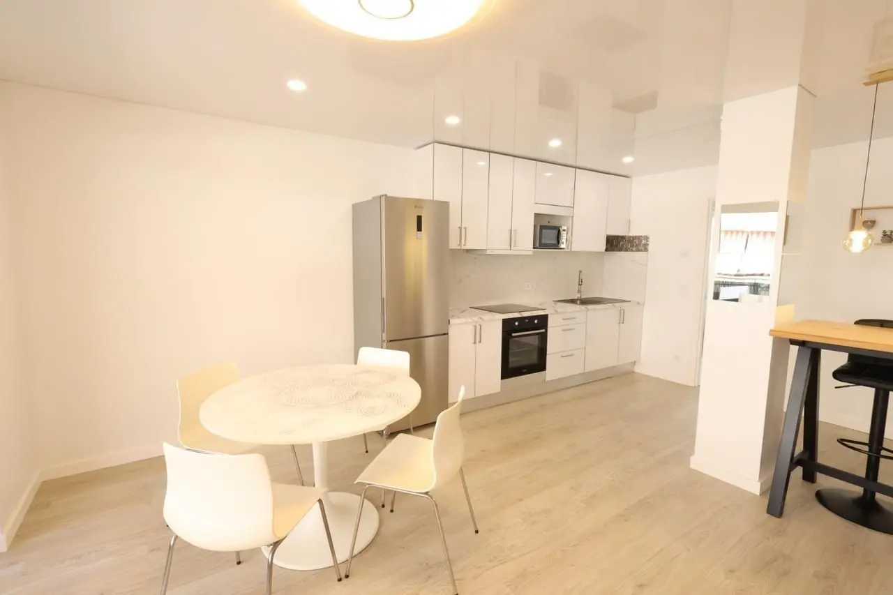 Apartment Of 105 M² In Torrevieja, Spain