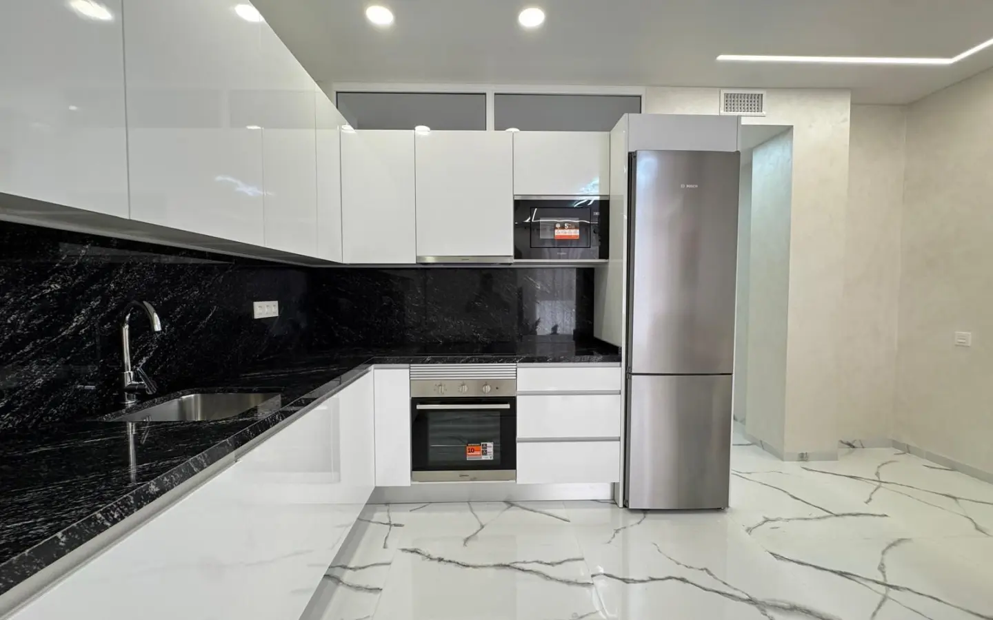 Apartment Of 67 M² In Torrevieja, Spain