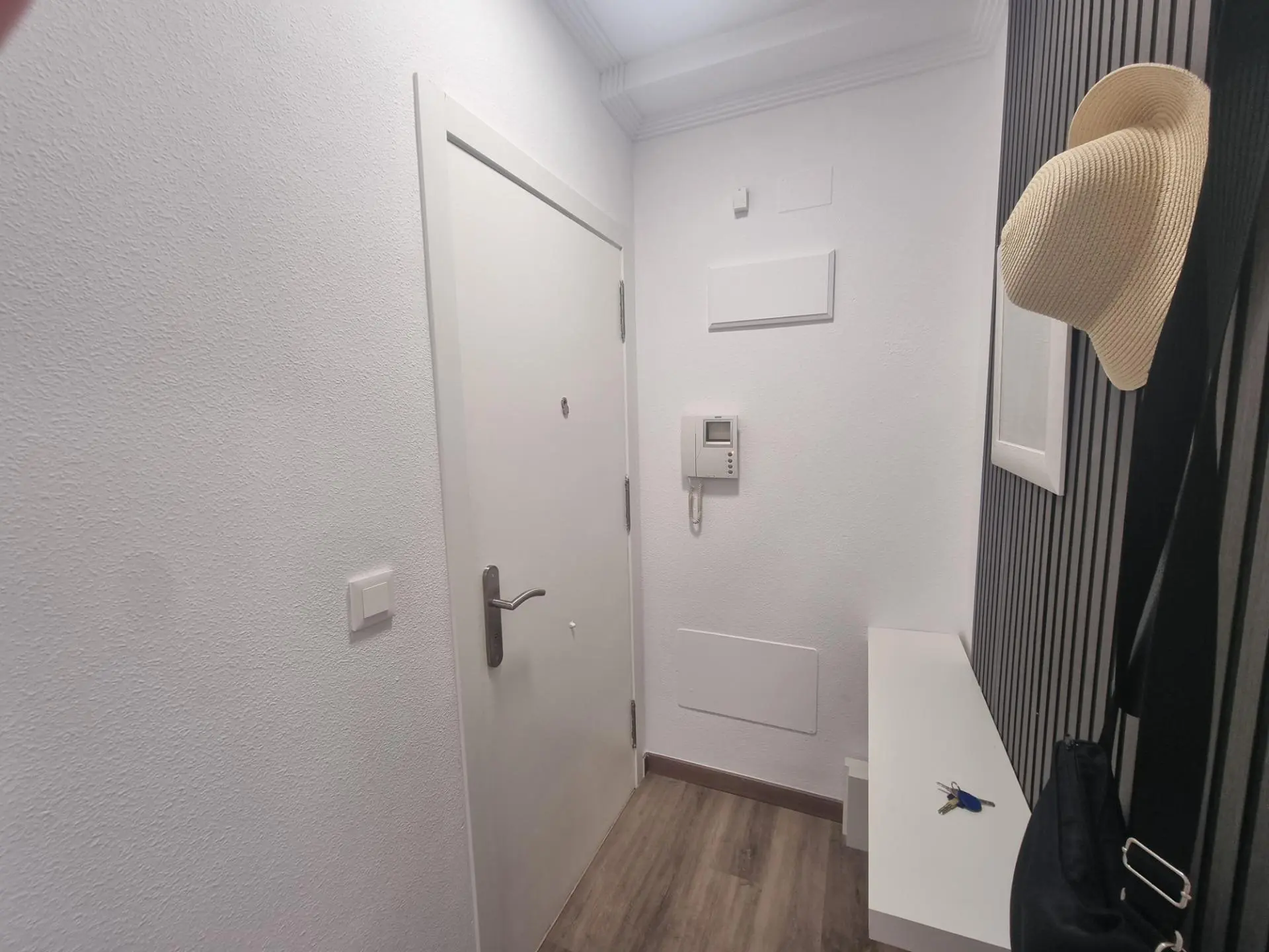 Apartment Of 105 M² In Torrevieja, Spain