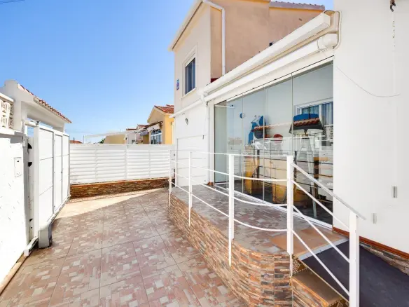 Villa Of 121 M² In San Fulgencio, Spain