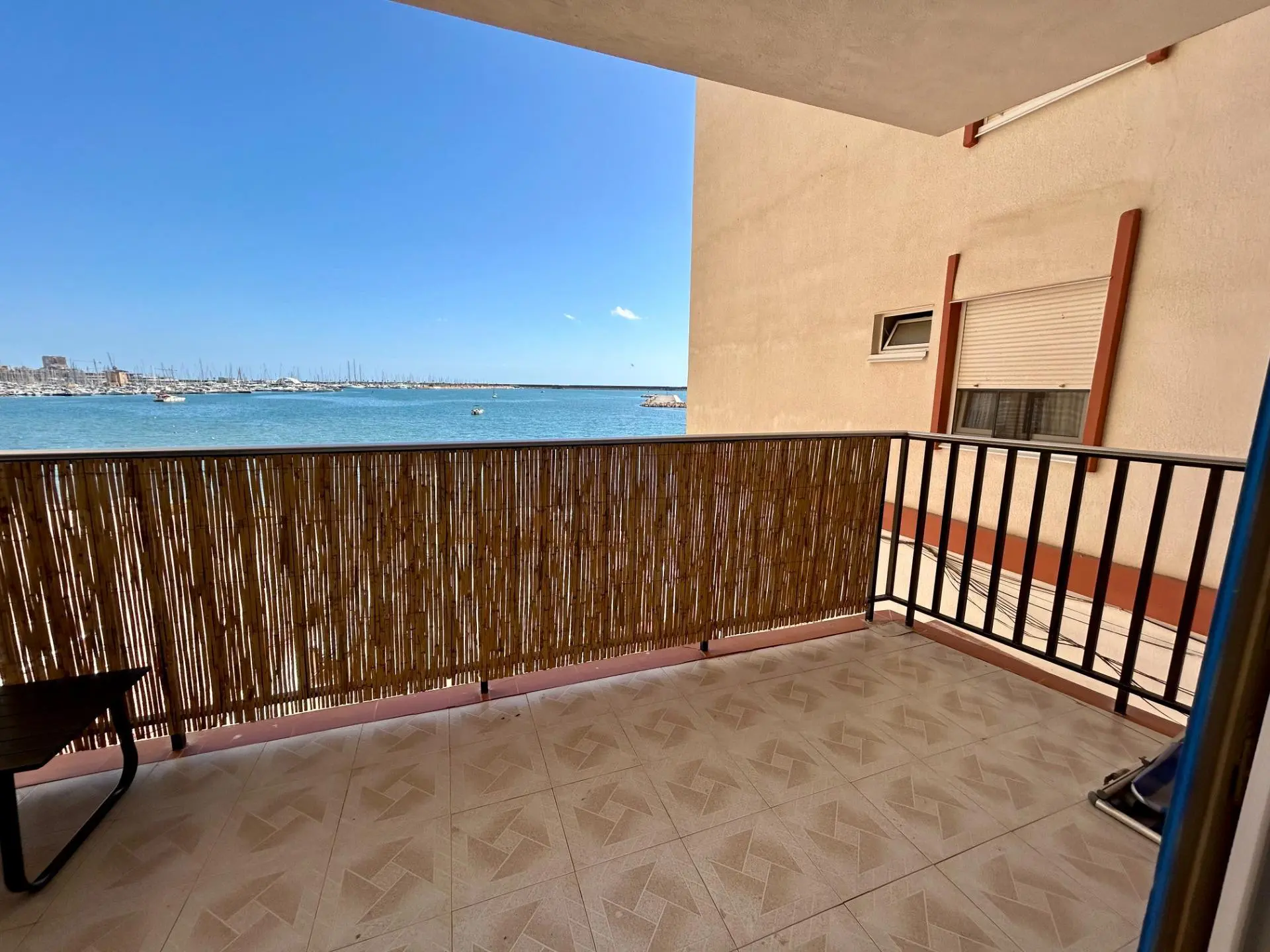 Apartment Of 77 M² With Mediter Real Estate In Torrevieja, Spain