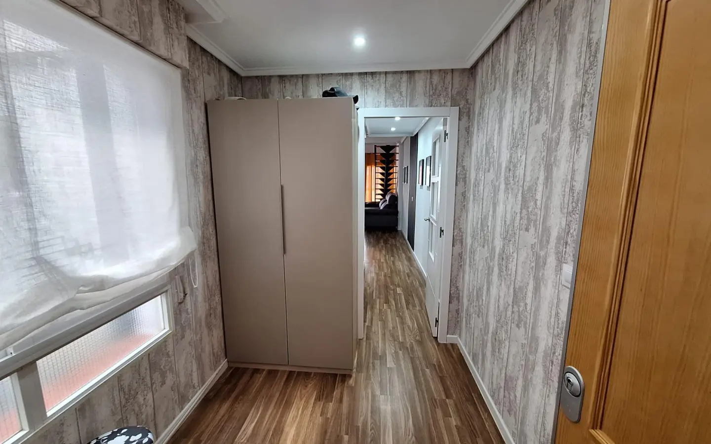 Apartment Of 100 M² In Torrevieja, Spain