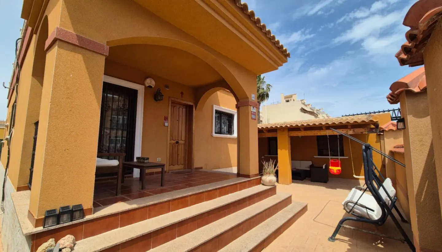 Villa Of 90 M² In Torrevieja, Spain