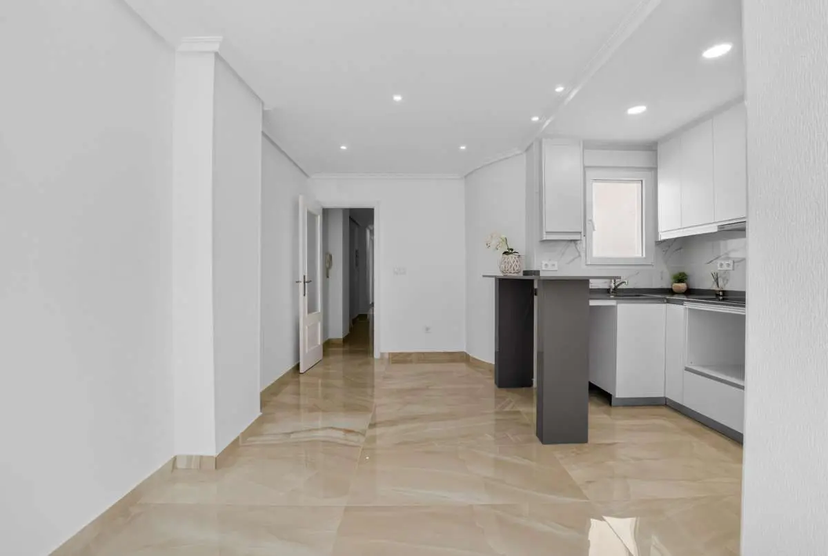 Apartment Of 74 M² In Torrevieja, Spain