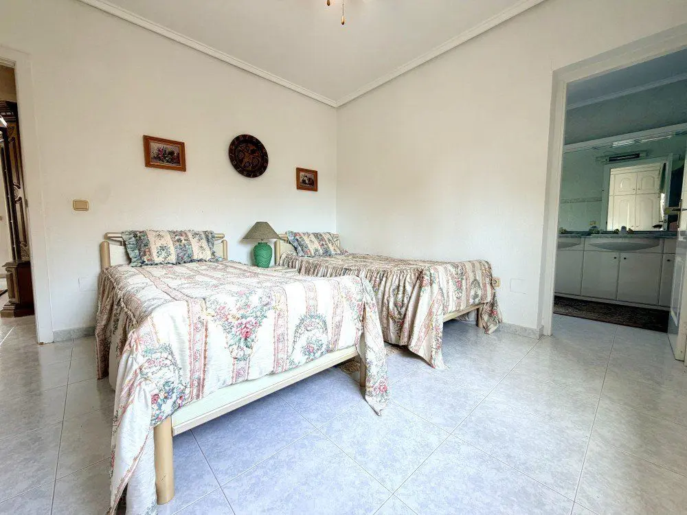 Villa Of 230 M² In Rojales, Spain