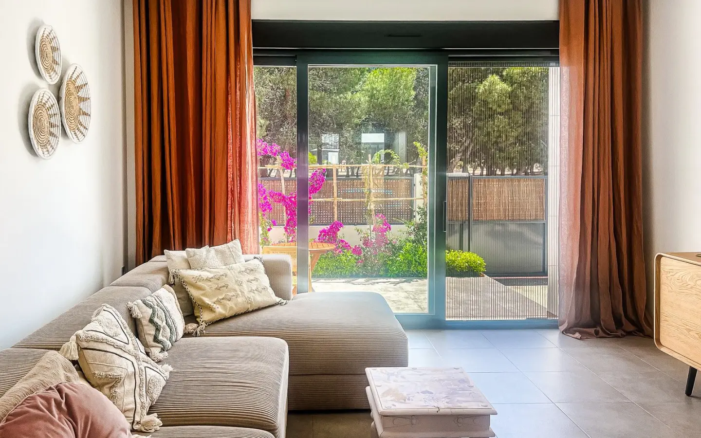 Apartment Of 100 M² In Santiago De La Ribera, Spain