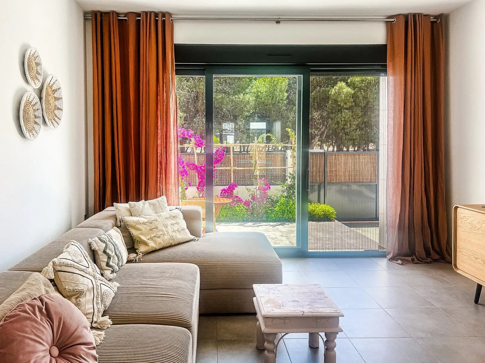 Apartment Of 100 M² In Santiago De La Ribera, Spain