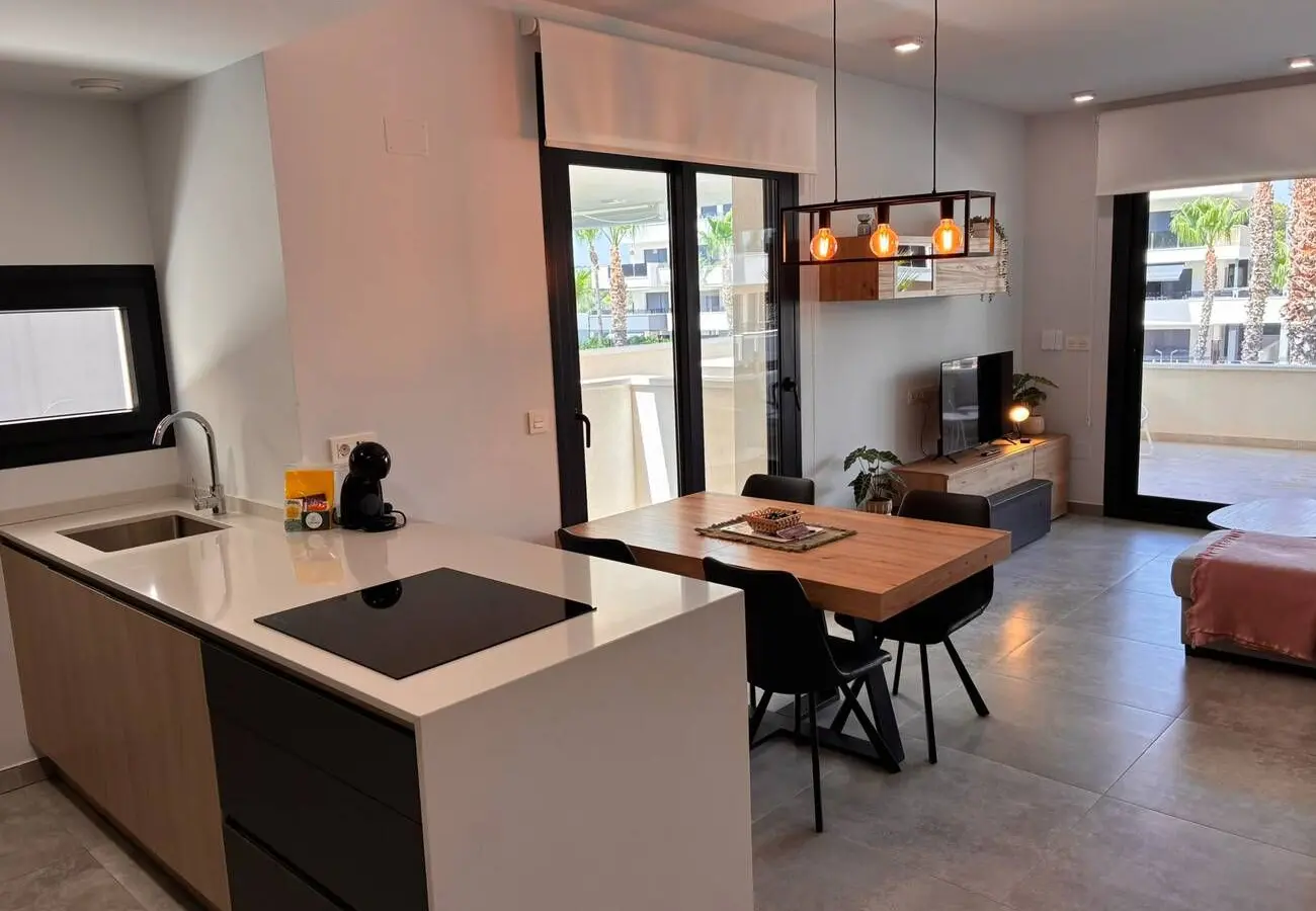 Apartment Of 100 M² With Balcony In Orihuela Costa