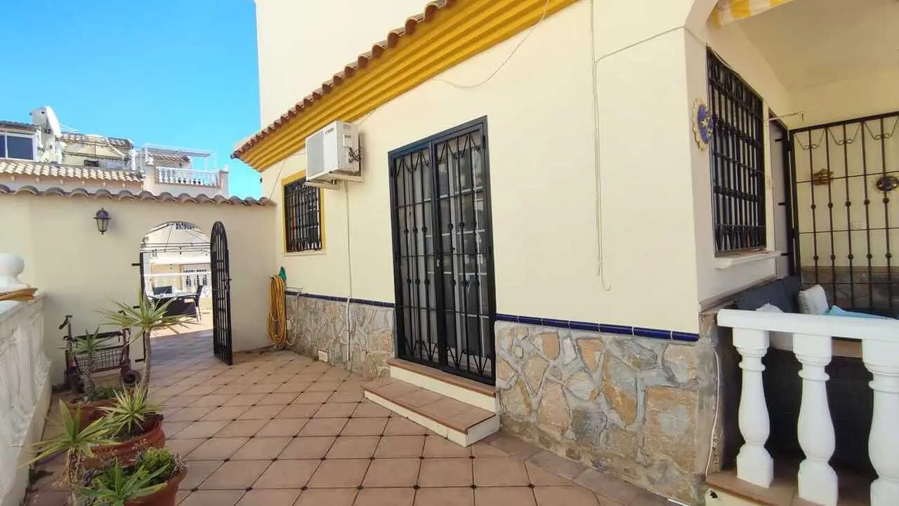 House Of 0 M² With Terrace In Orihuela Costa