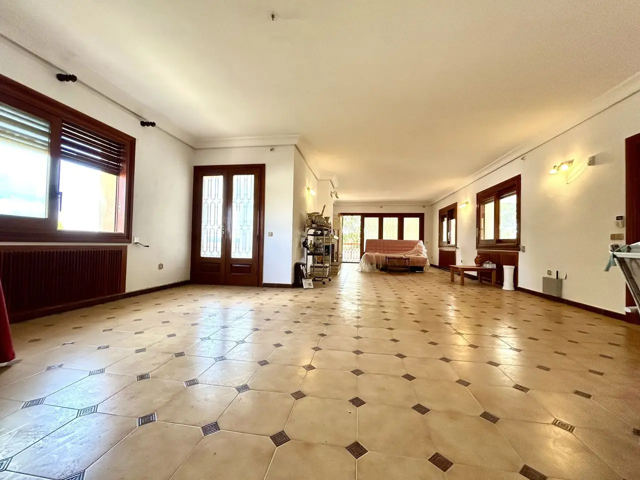 Villa Of 632 M² In Santiago De La Ribera, Spain
