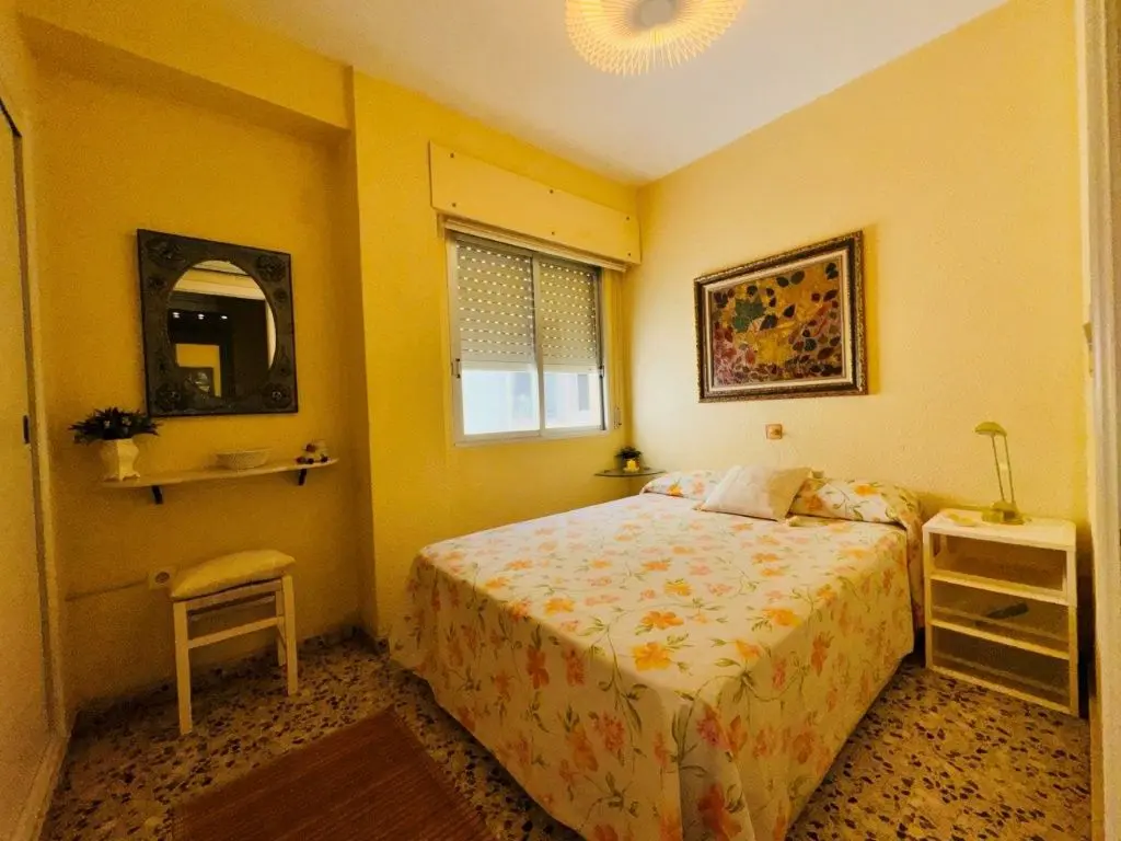 Apartment Of 98 M² In Torrevieja, Spain