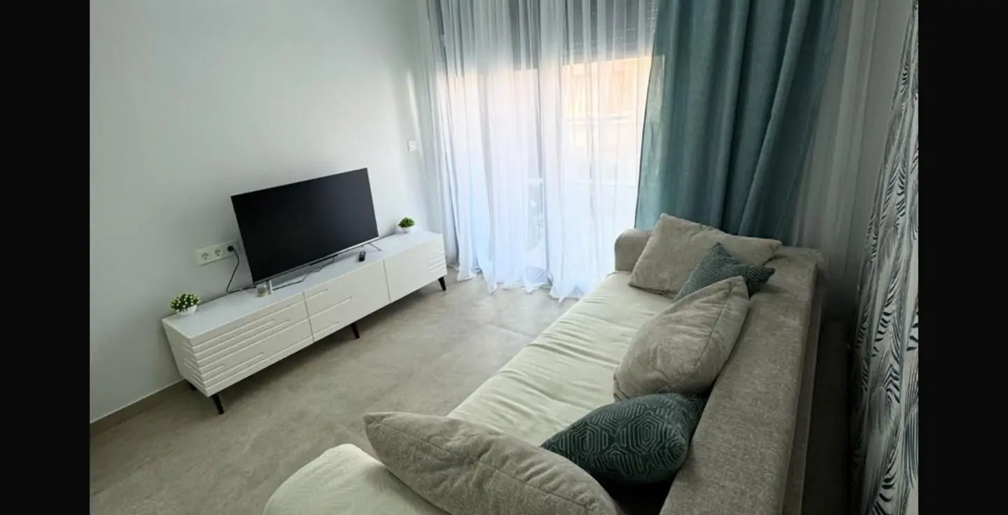 Apartment Of 75 M² In Torrevieja, Spain