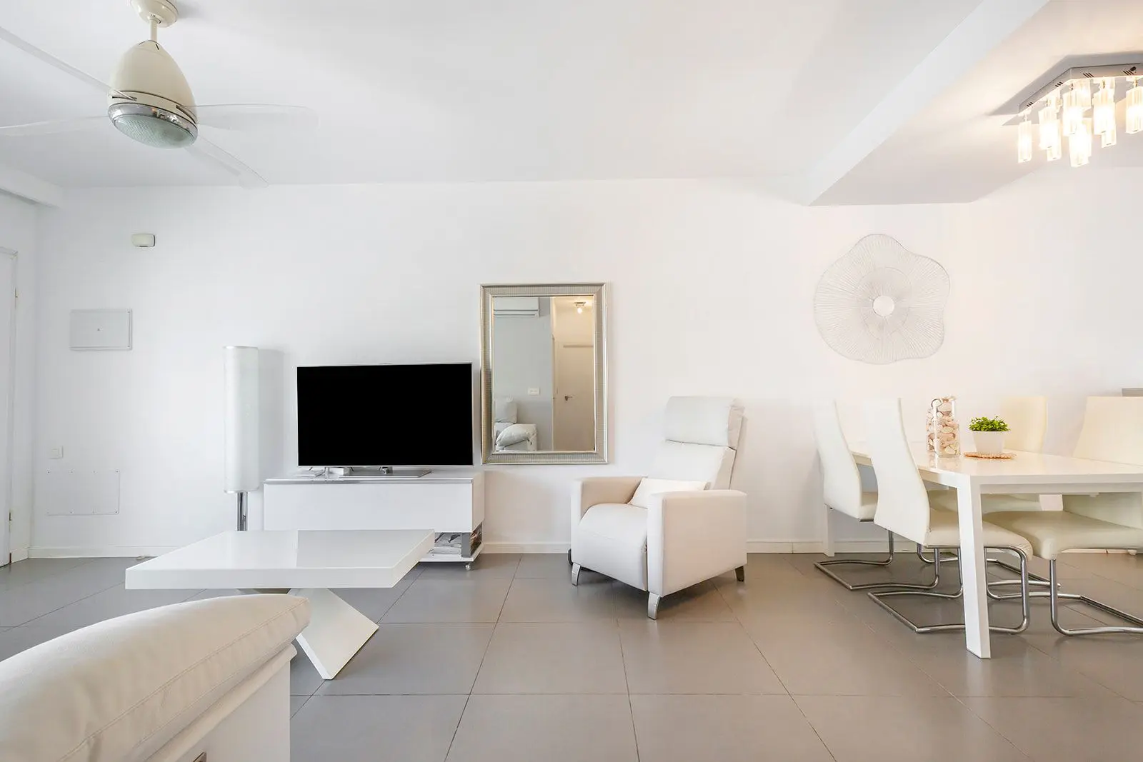 Apartment Of 120 M² In Pilar De La Horadada, Spain