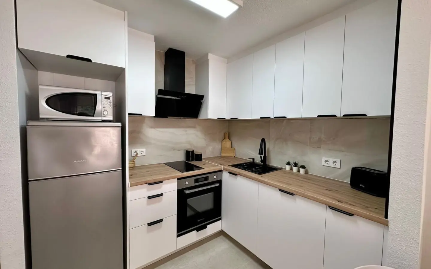 Apartment Of 65 M² In Torrevieja, Spain