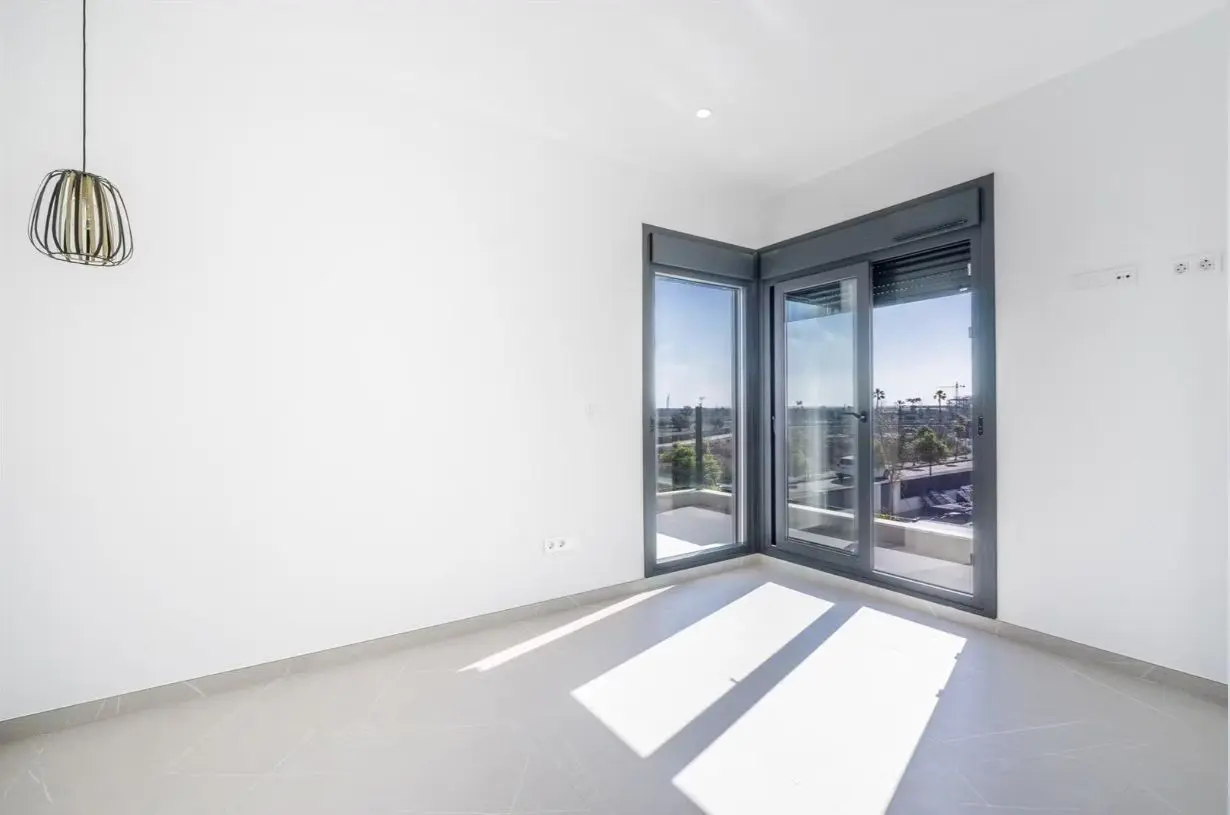 Villa Of 225 M² In Los Alcázares, Spain