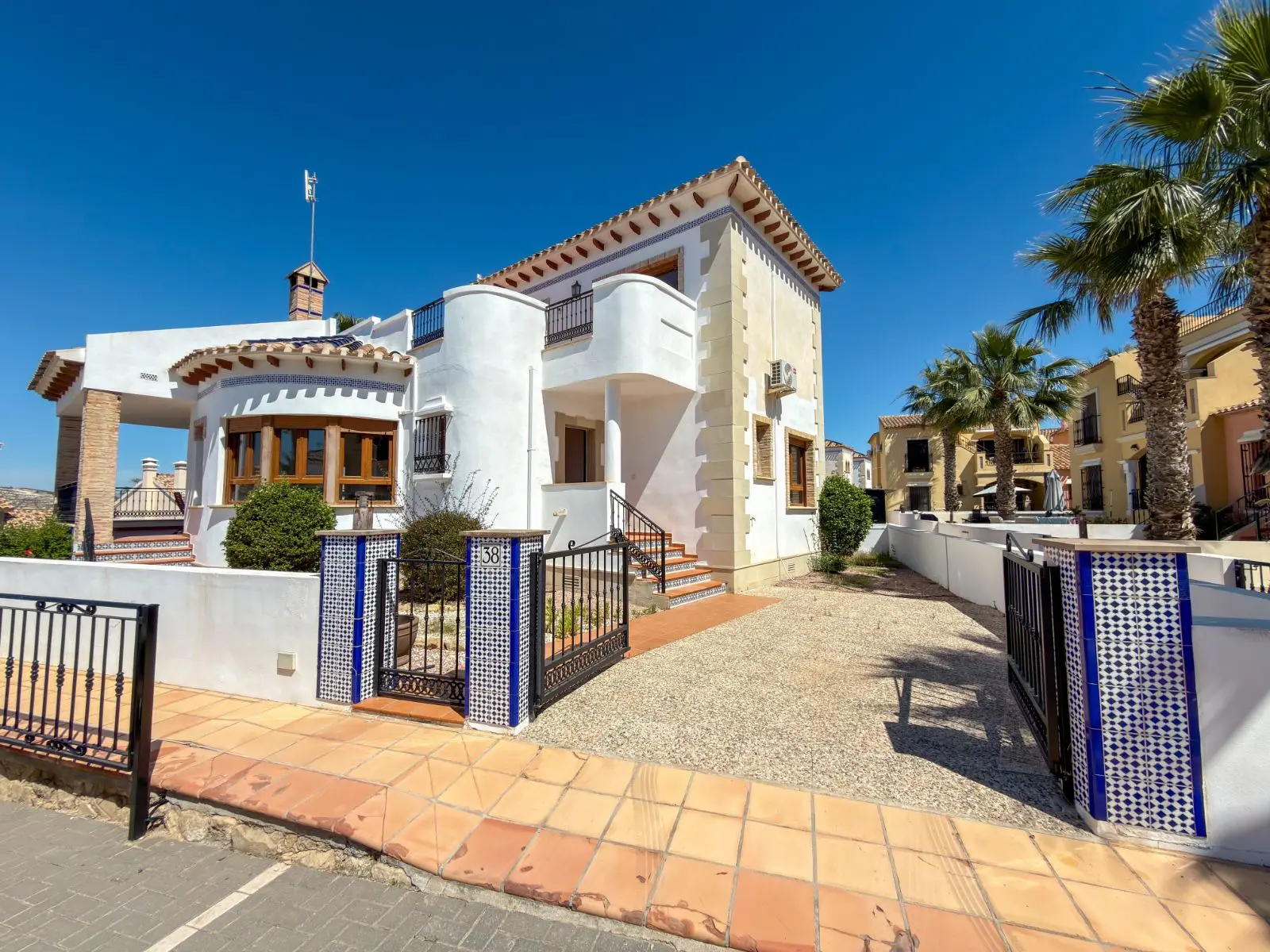 Villa 141 M² In Algorfa, Spain – Mediter Real Estate