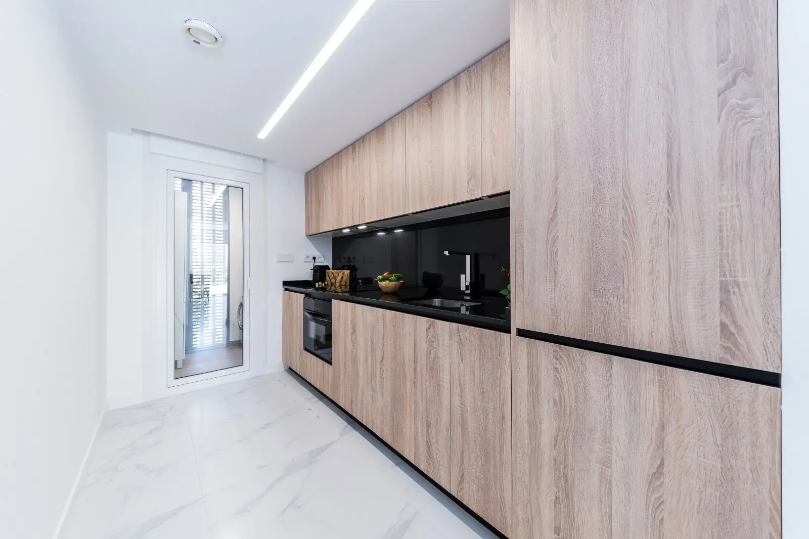 Apartment Of 90 M² In Torrevieja, Spain