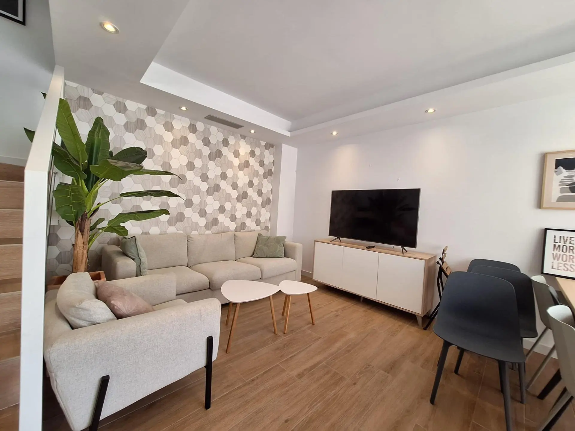 Villa Of 0 M² With Mediter Real Estate In Torrevieja, Spain