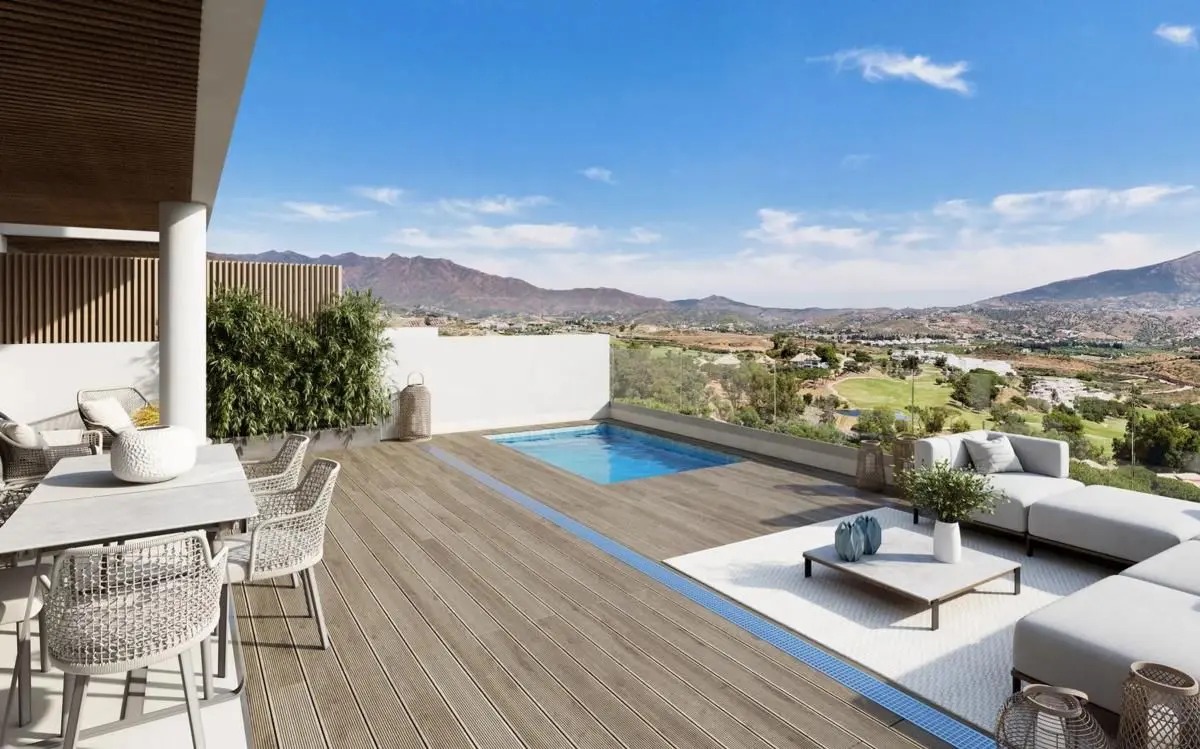Apartment Of 129 M² With Sea View In Mijas