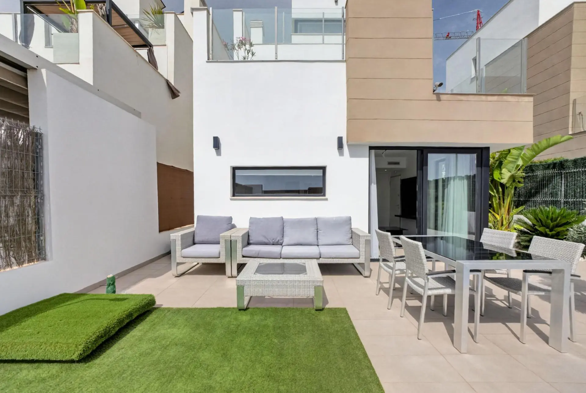 Villa Of 178 M² With Sea Views In Guardamar Del Segura