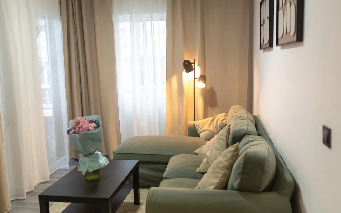 Apartment Of 80 M² In Torrevieja, Spain