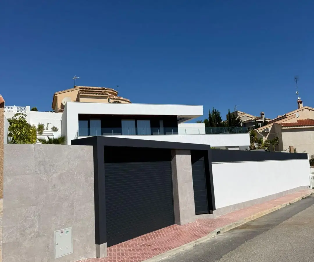 Villa Of 203 M² In Rojales, Spain