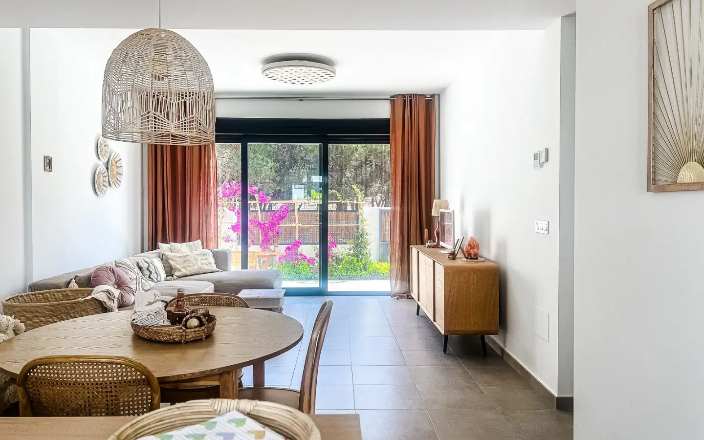Apartment Of 100 M² In Santiago De La Ribera, Spain
