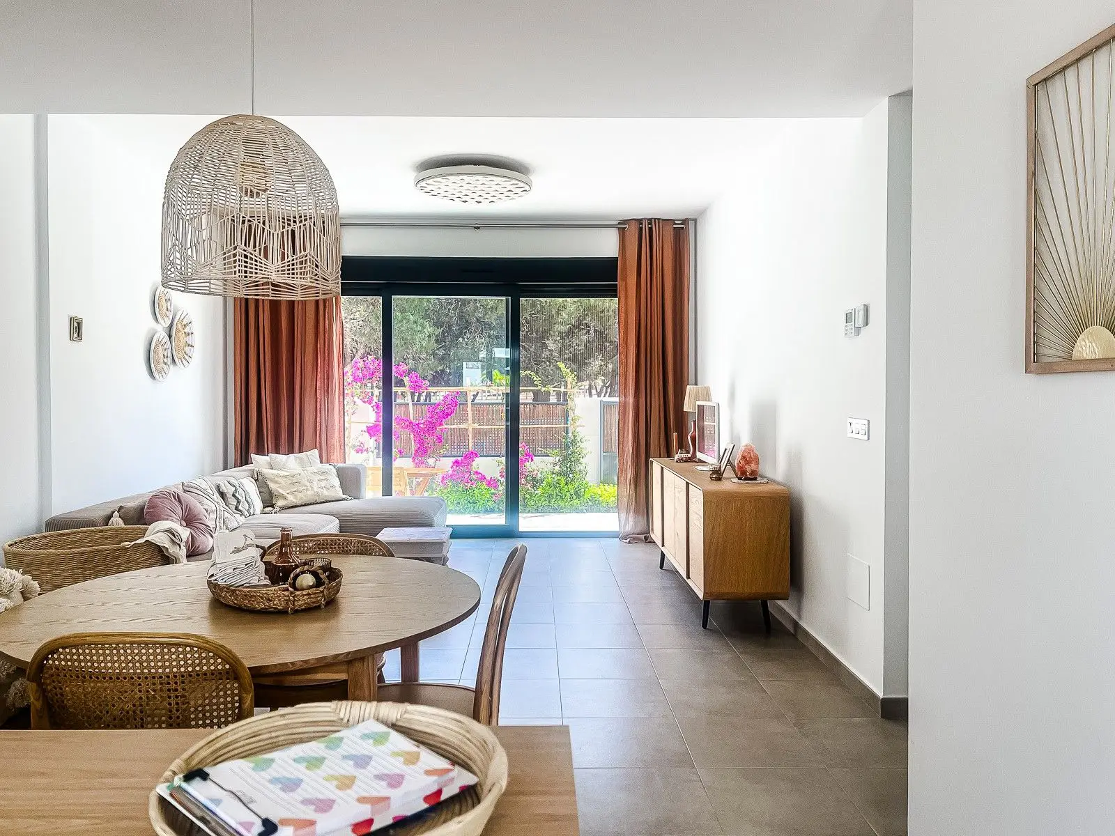 Apartment Of 100 M² In Santiago De La Ribera, Spain