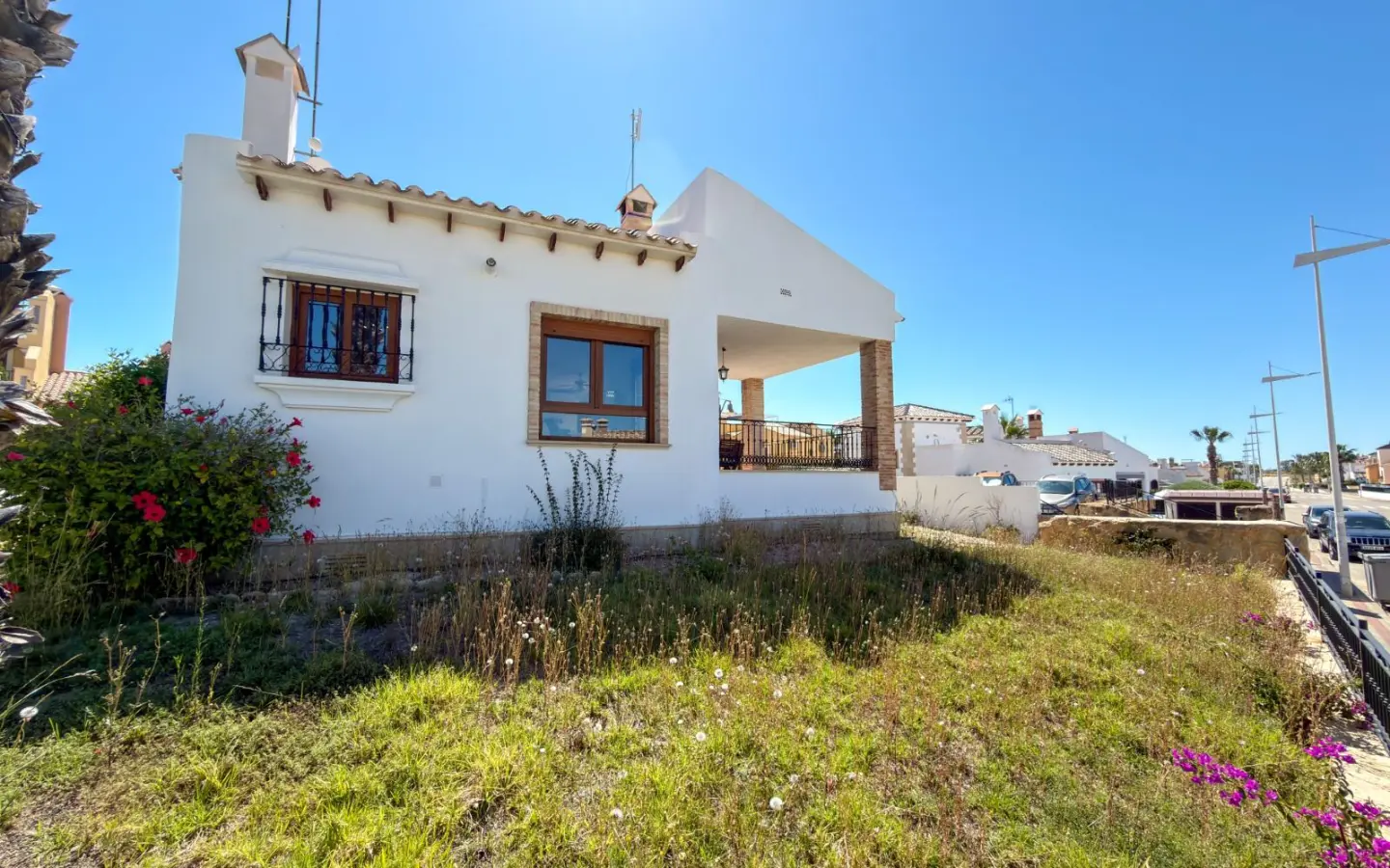 Villa Of 141 M² With Features In Algorfa, Spain