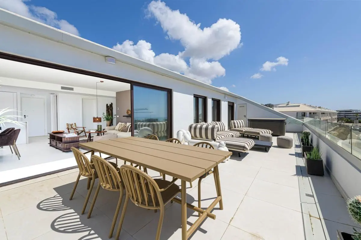 Apartment Of 100 M² In Fuengirola, Spain