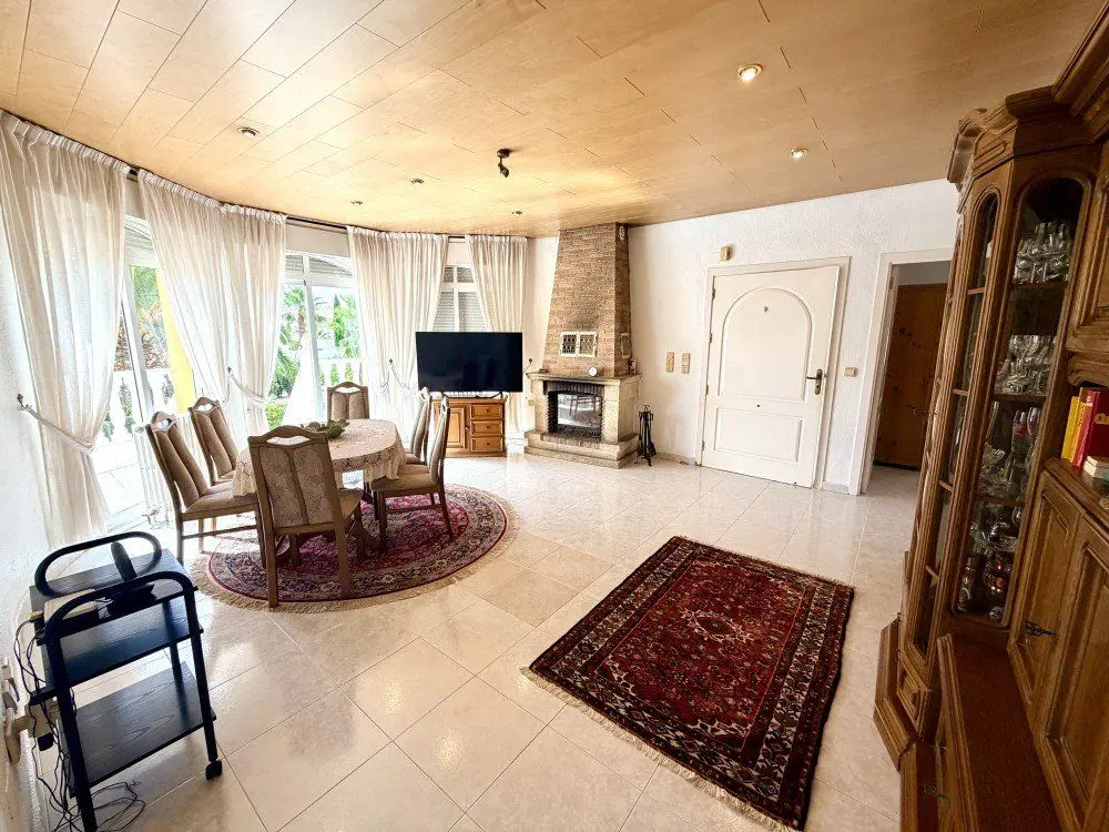 Villa Of 230 M² In Rojales, Spain