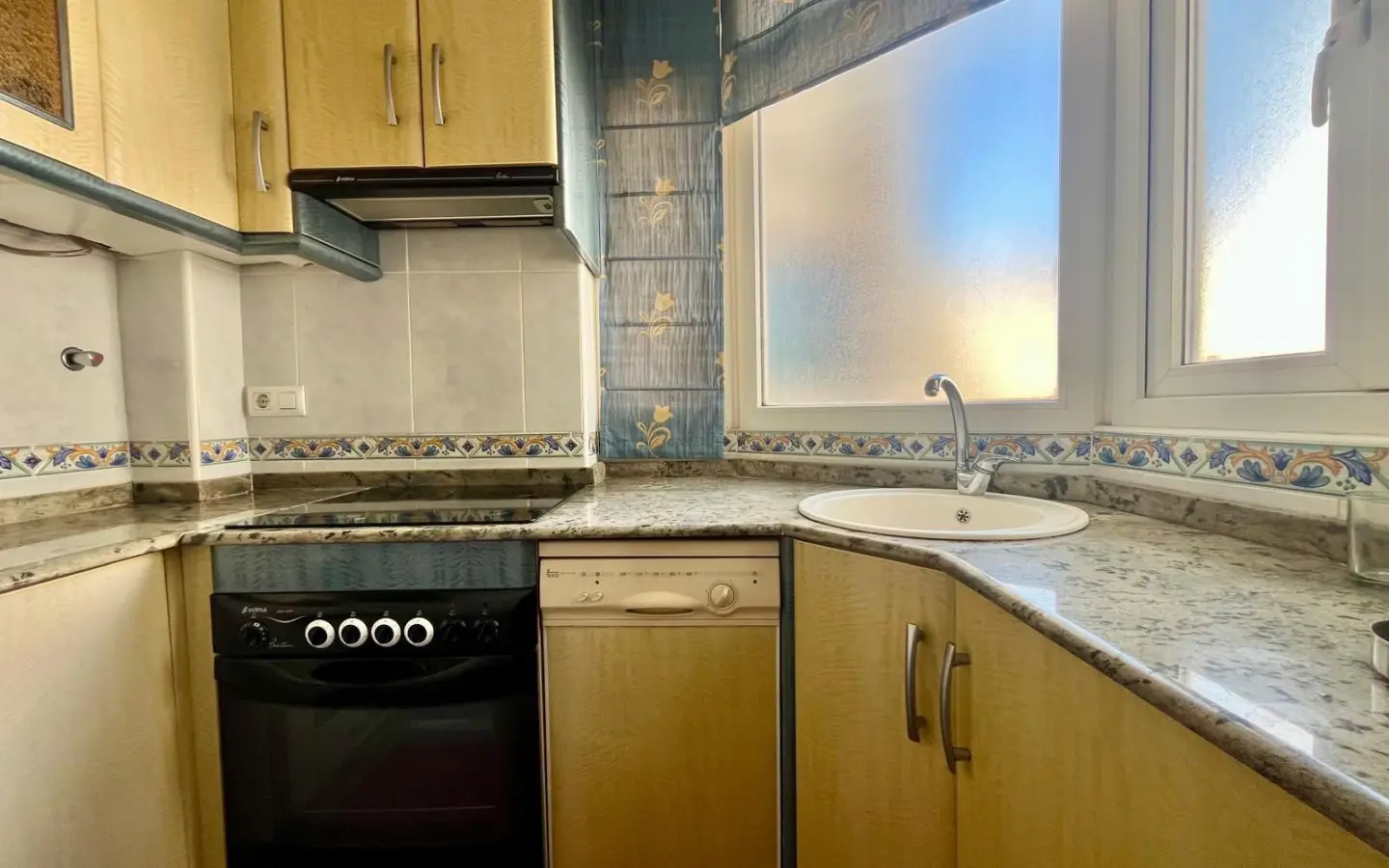 Apartment Of 97 M² In Torrevieja, Spain