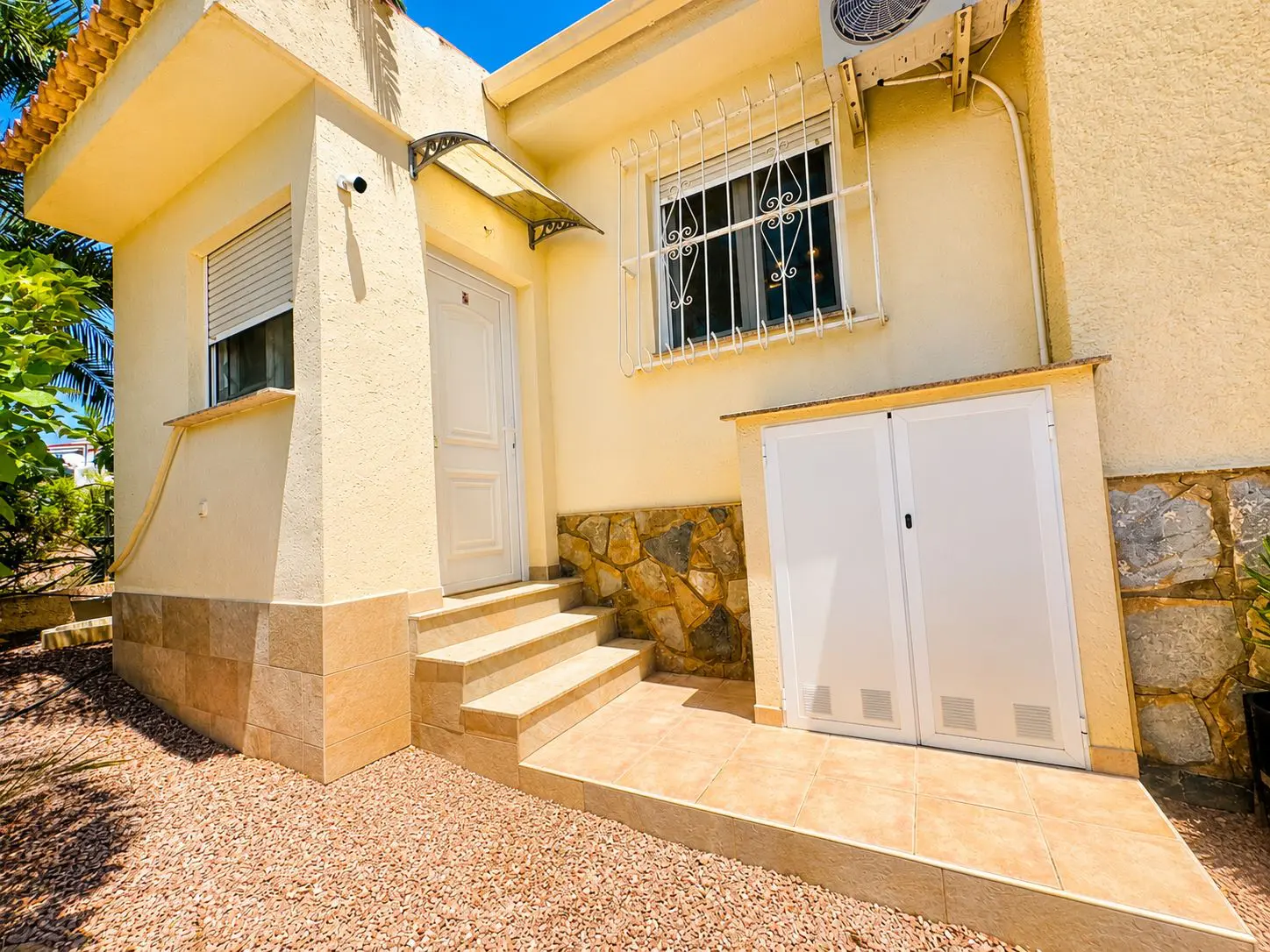 Villa Of 146 M² In Rojales, Spain