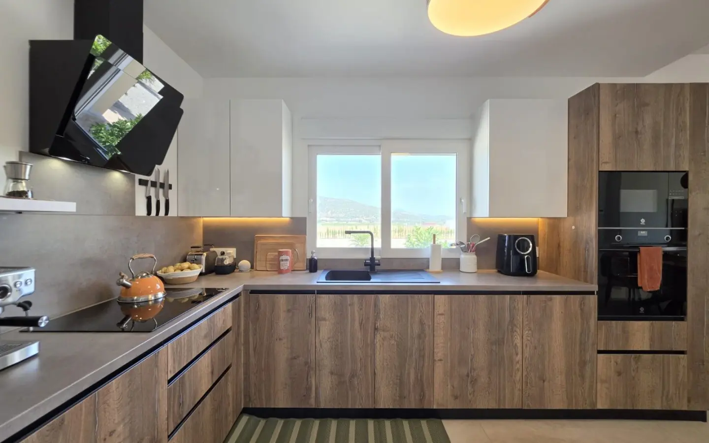 Villa Of 127 M² In Pinoso
