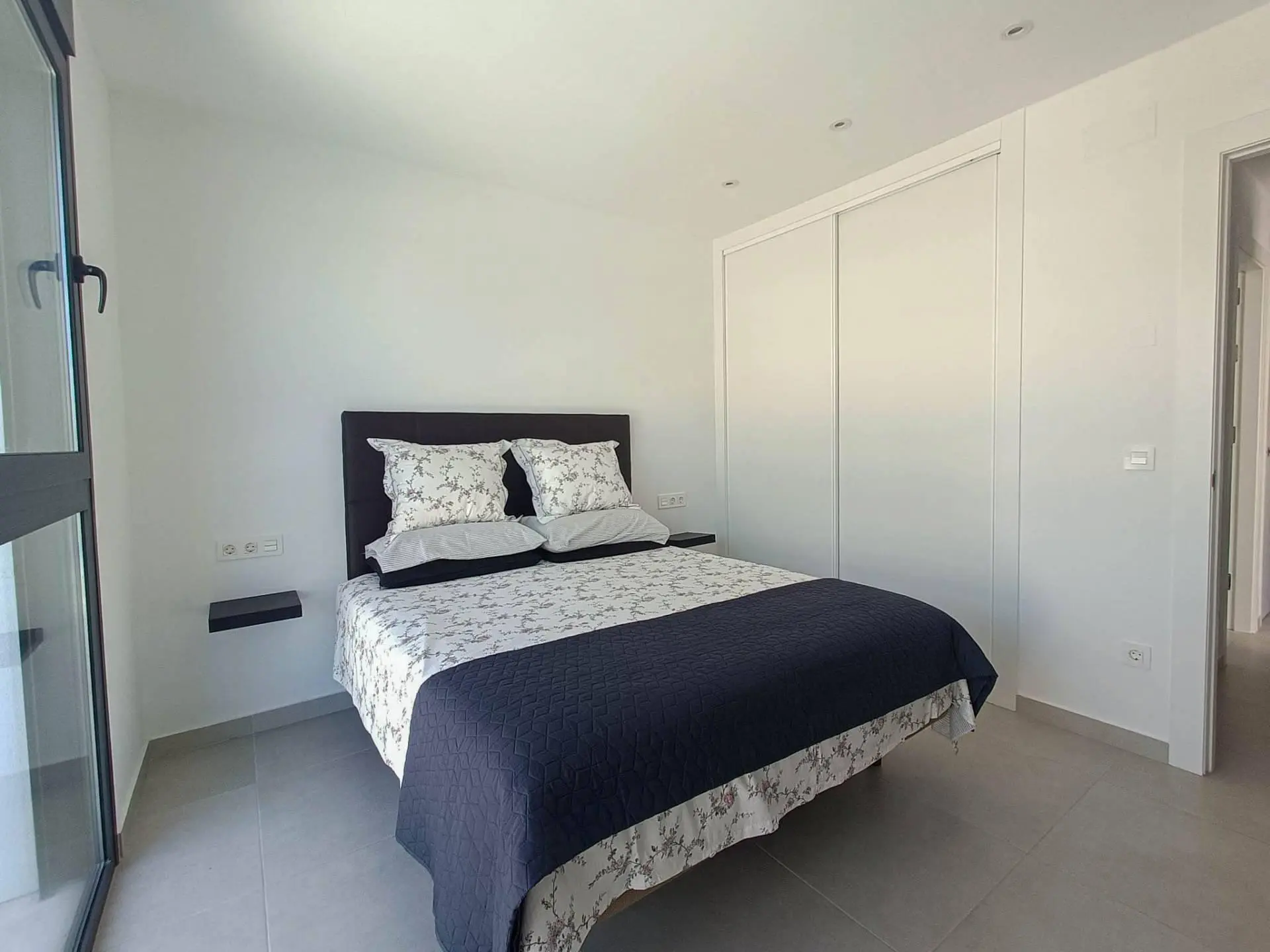 5-bedroom Villa In Rojales, Spain (214 M²)