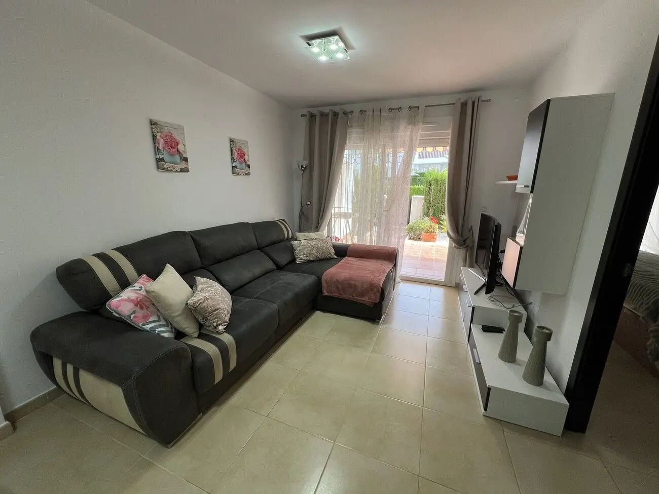 Apartment Of 90 M² In Orihuela Costa, Spain