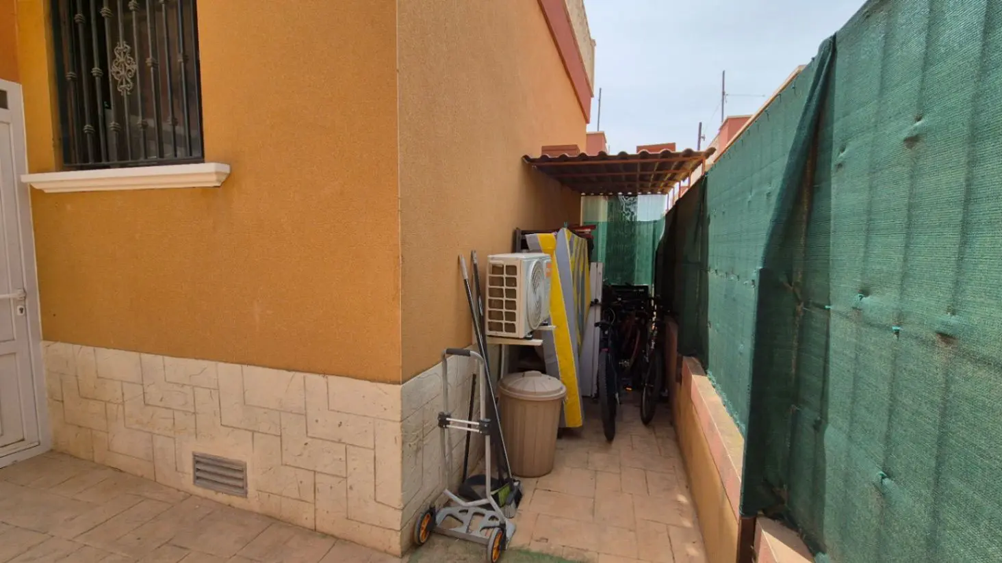 Villa Of 90 M² In Torrevieja, Spain