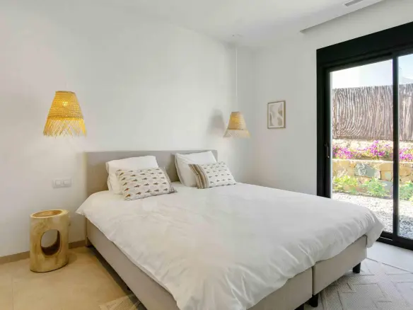 3-bedroom Villa In Orihuela, Spain (177 M²)